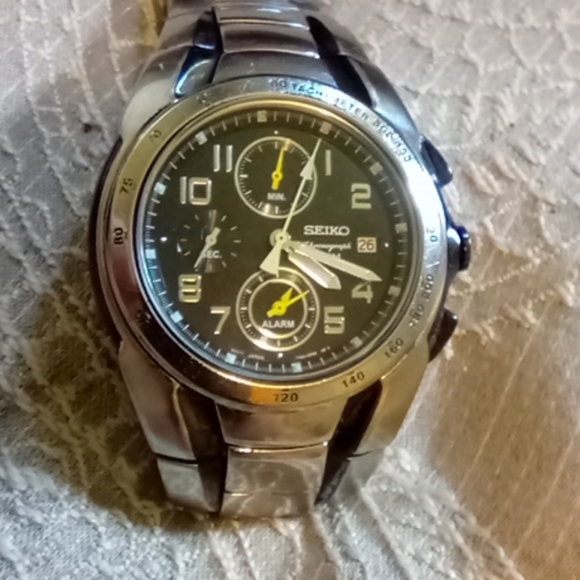 Seiko watch chronograph with alarm - Picture 4 of 4